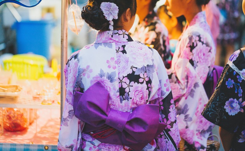 street_and_yukata.jpg