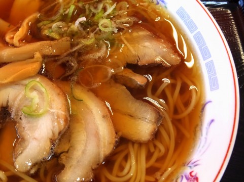 ramen_noodles_with_soy_sauce2.jpg