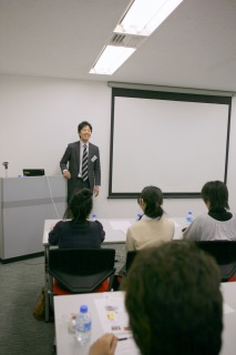 船井総研岩村さんの講義